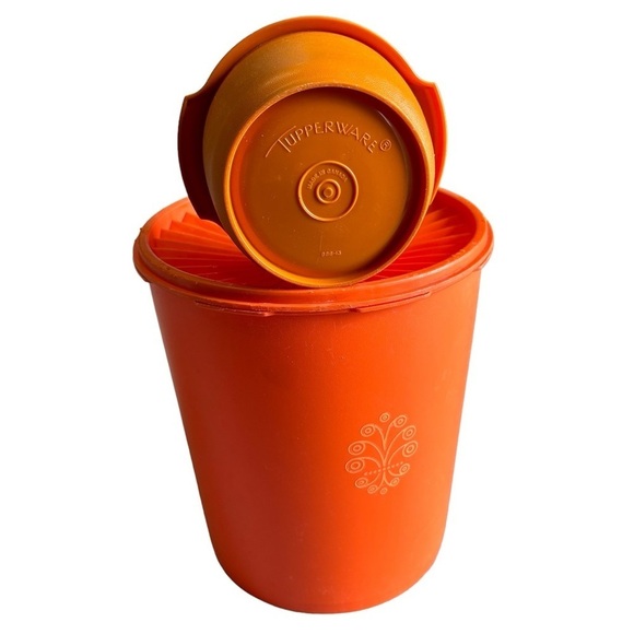 Vintage Tupperware  from the 70’s!​ - Picture 2 of 6